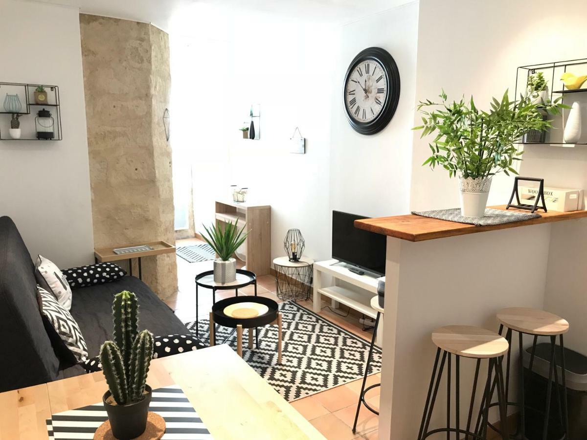 Superbe ! Appart T2 - Centre Historique & Tram - Situation Ideale Apartment Montpellier Bagian luar foto
