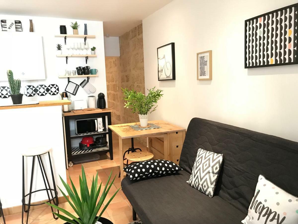 Superbe ! Appart T2 - Centre Historique & Tram - Situation Ideale Apartment Montpellier Bagian luar foto