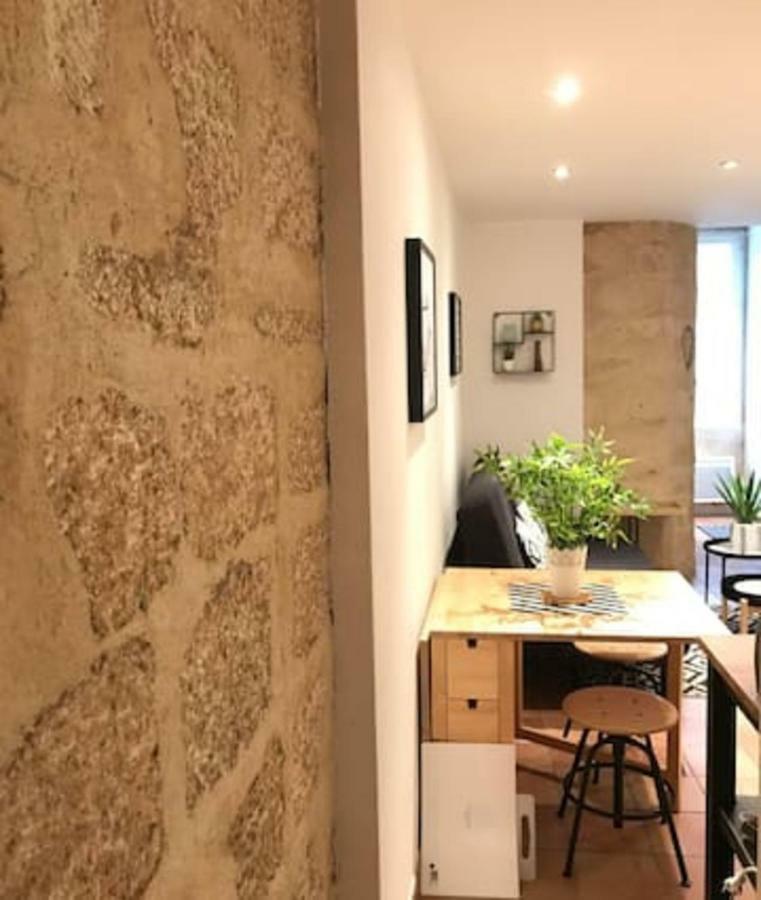 Superbe ! Appart T2 - Centre Historique & Tram - Situation Ideale Apartment Montpellier Bagian luar foto