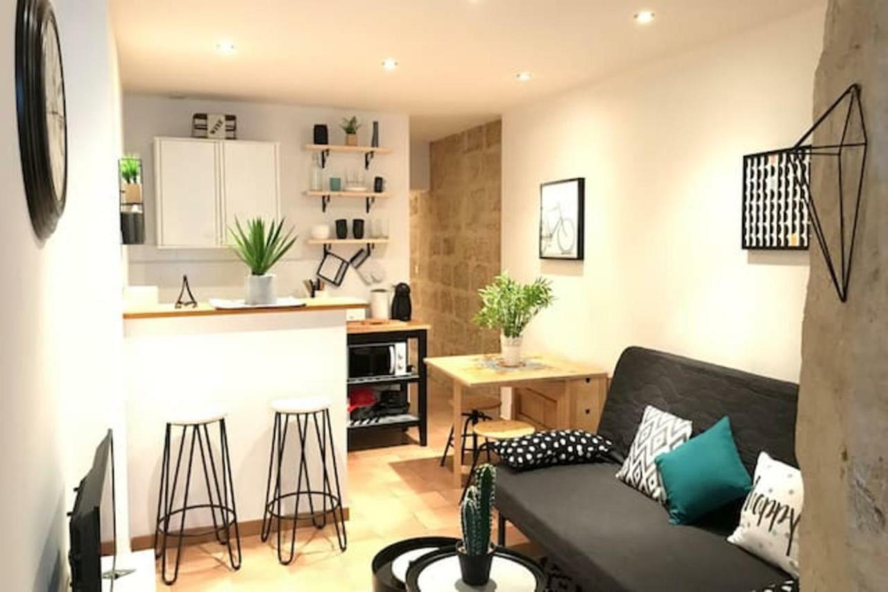 Superbe ! Appart T2 - Centre Historique & Tram - Situation Ideale Apartment Montpellier Bagian luar foto